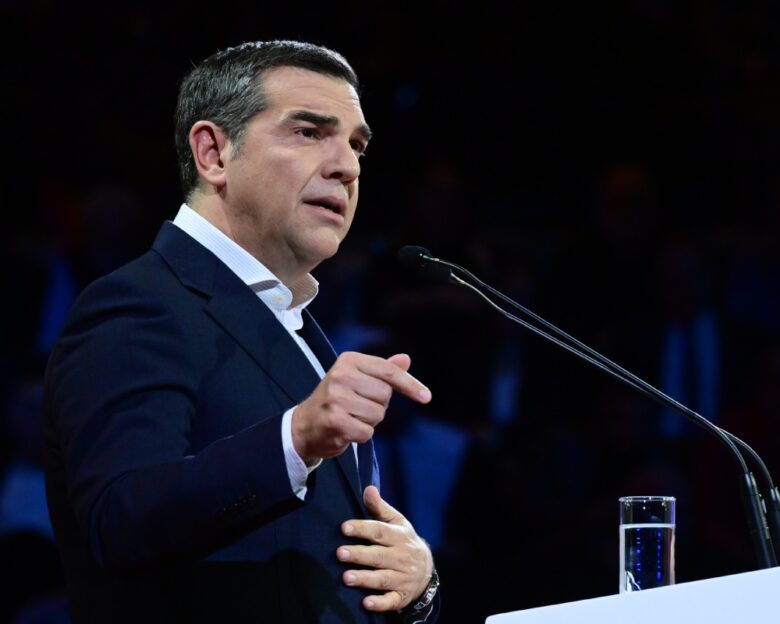 Ο Αλέξης Τσίπρας παραιτήθηκε από βουλευτής του ΣΥΡΙΖΑ: «Εγκαταλείπω την ασφάλεια των ορεινών εδράνων – Ίσως σύντομα να ταξιδέψουμε πάλι μαζί»