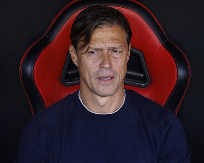 Αλμέιδα σε δημοσιογράφους: «Από αύριο κανείς δεν μπαίνει εδώ»