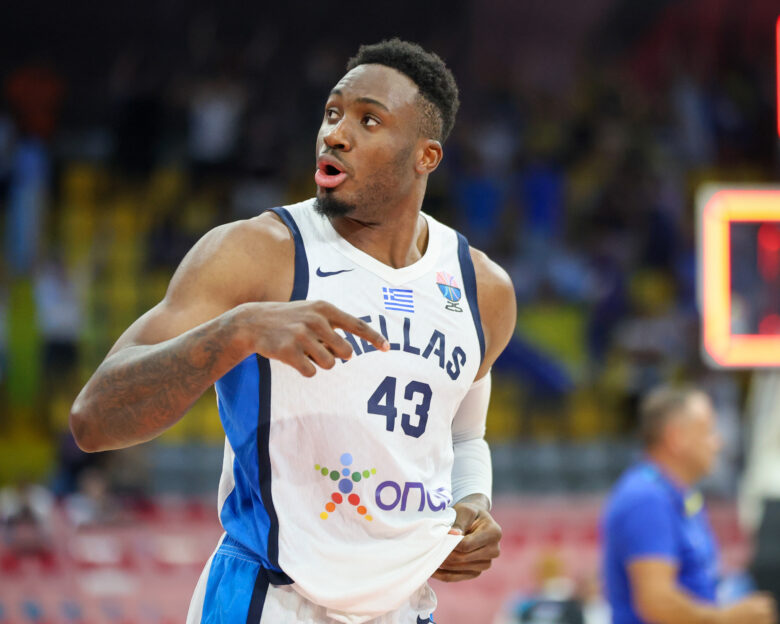 Θανάσης Αντετοκούνμπο: «Είναι ευλογία να αγωνίζομαι στην ίδια ομάδα με τα αδέρφια μου»