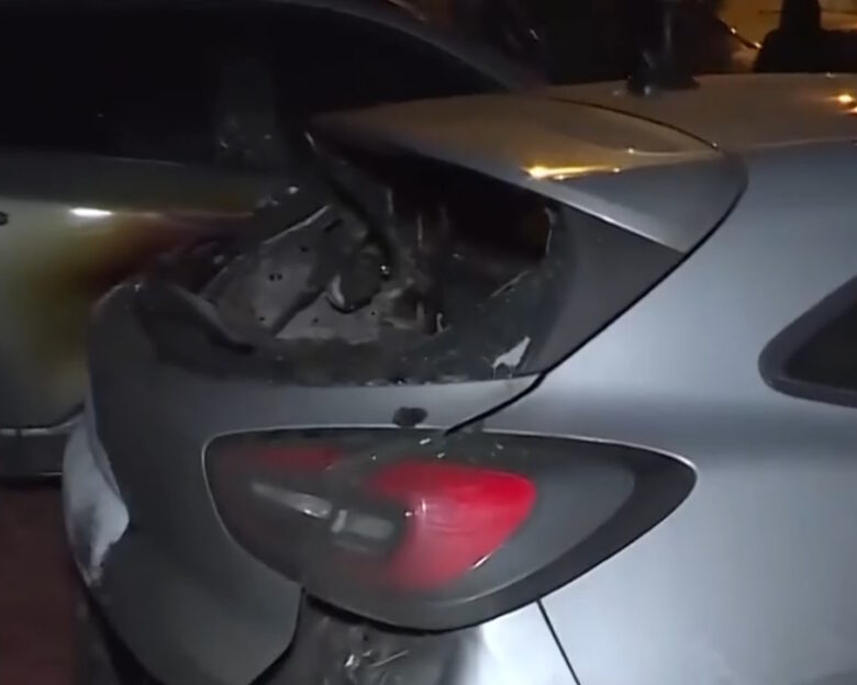 Πυρκαγιά σε αντιπροσωπεία αυτοκινήτων στο Πολύγωνο