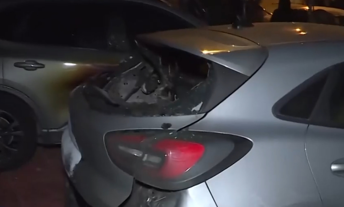 Φωτιά σε αντιπροσωπεία αυτοκινήτων