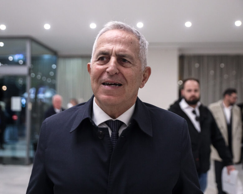 Ο γιος του Ευάγγελου Αποστολάκη ανάμεσα στους 27 Έλληνες που συνελήφθησαν από το Ισραήλ: «Ο αλήτης υπουργός Ασφαλείας τους έκανε bullying»
