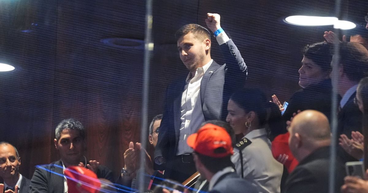 Ari Spitz: The Israeli soldier who was stored by Netanyahu in Knesset in front of Trump – “You’re the Spirit of Israel”