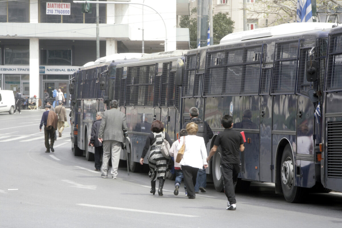 Κλούβες