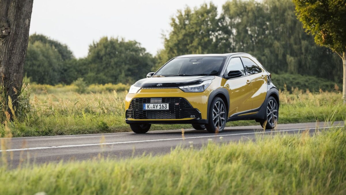 aygo-x-gr-sport-hybrid