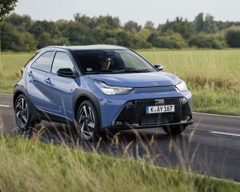 Toyota: Φέρνει το πλήρως υβριδικό Aygo X με τιμή από 19.500 ευρώ