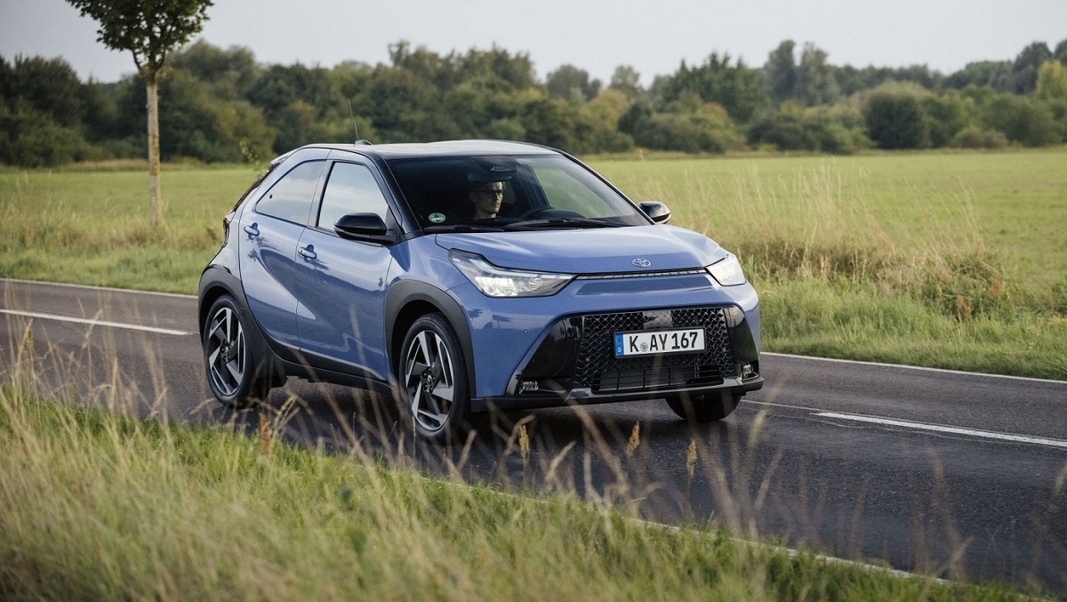 aygo-x-high-grade-hybrid