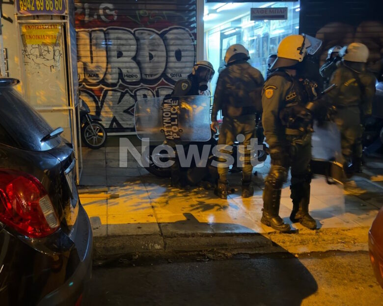 Επεισόδια στην πορεία μνήμης του αναρχικού που σκοτώθηκε από τη βόμβα στους Αμπελόκηπους