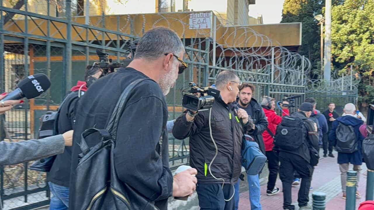 Βασίλης Μπισμπίκης