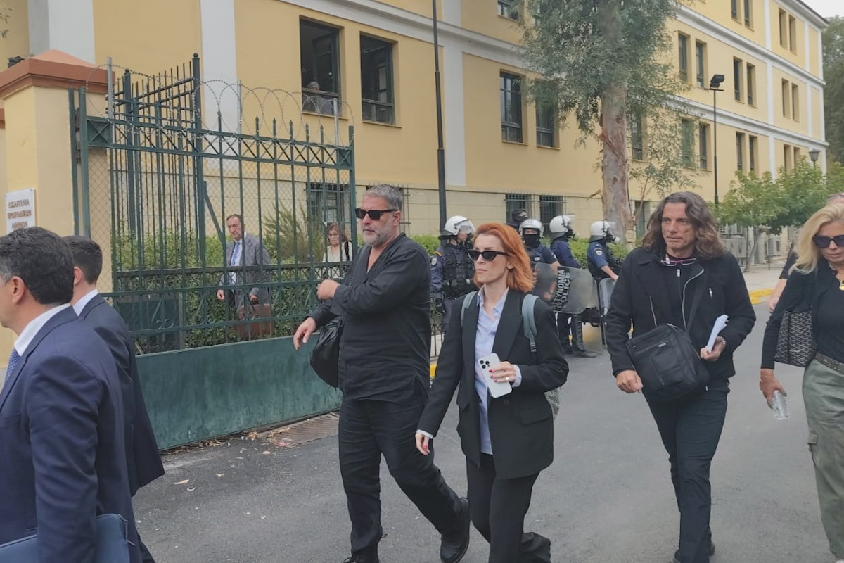 Ο Βασίλης Μπισμπίκης