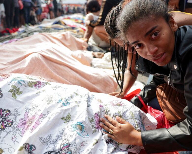 Βραζιλία: Τους 132 έφτασαν οι νεκροί μετά την θανατηφόρα έφοδο της αστυνομίας στις φαβέλες του Ρίο Ντε Τζανέιρο