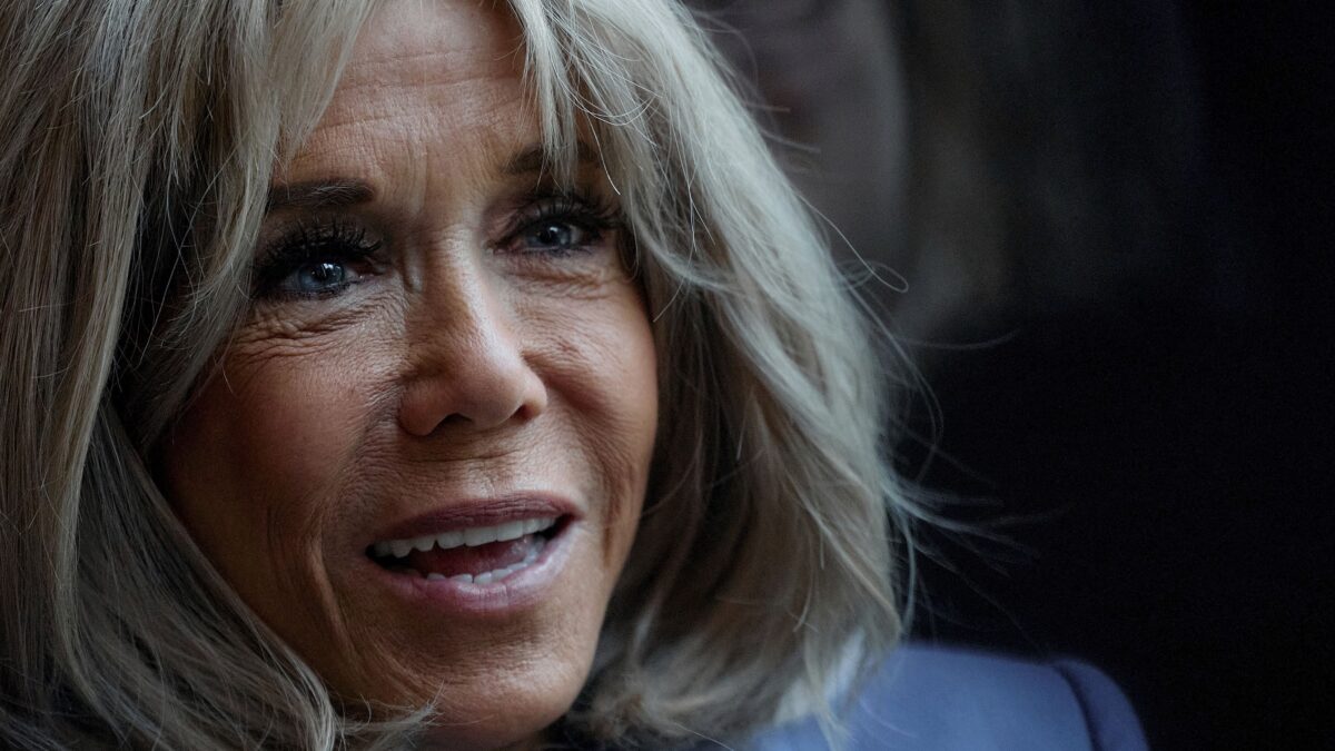 Η Μπριζίτ Μακρόν