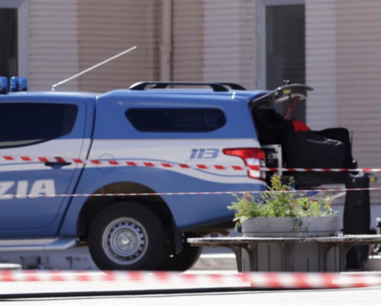 Φρίκη στην Ιταλία: Περικύκλωσαν αμάξι ζευγαριού και βίασαν την κοπέλα μπροστά στα μάτια του συντρόφου της – Τον ανάγκασαν να βλέπει