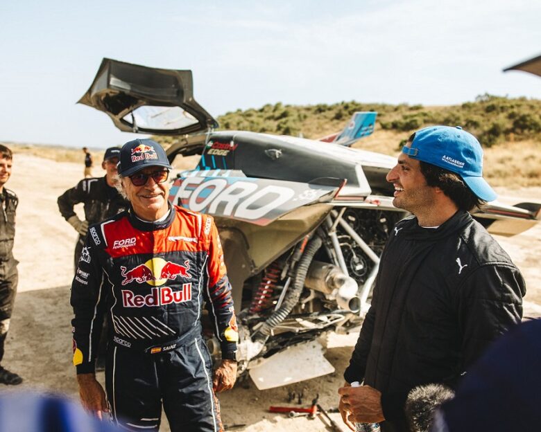 Ford: Όταν οδηγεί ο πατέρας Carlos Sainz -πρωταθλητής ράλι- τρέμει από φόβο o γιος Carlos Jr. – οδηγός Formula 1