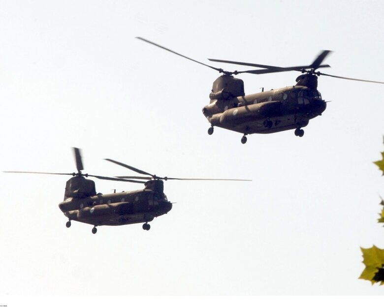 «Ανάσα ζωής» για τα ελικόπτερα Chinook της Αεροπορίας Στρατού με κρίσιμα ανταλλακτικά από την Αίγυπτο