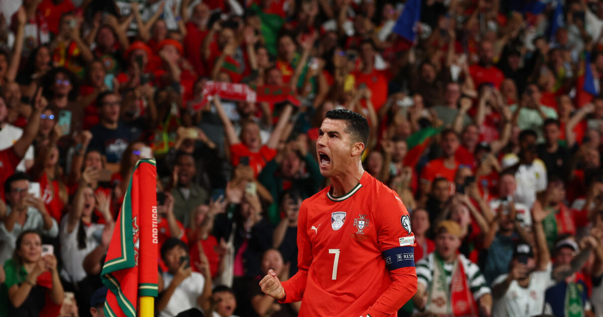 Cristiano Ronaldo scored two goals in Portugal – Hungary and became the top scorer of the qualifying World Cups