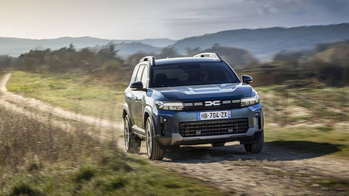 dacia-bigster-hybrid-155-