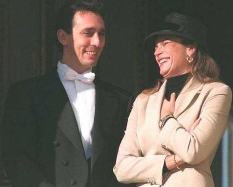 Ο πρώην σύζυγος της Στεφανί του Μονακό μιλά για «στημένο»  ροζ σκάνδαλο – «Μου έριξαν ουσίες στο ποτό και με φωτογράφισαν με γυμνό μοντέλο»