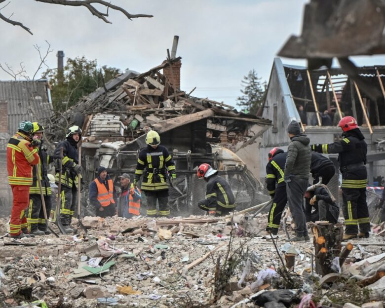 Ουκρανία: Μπαράζ επιθέσεων με πάνω από 250 drones κατά ρωσικών εδαφών – Προκλήθηκαν ζημιές σε διυλιστήριο πετρελαίου