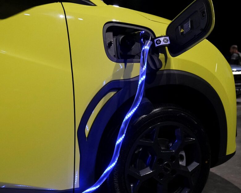 Αμιγώς ηλεκτρικά αυτοκίνητα ή plug-in hybrid;