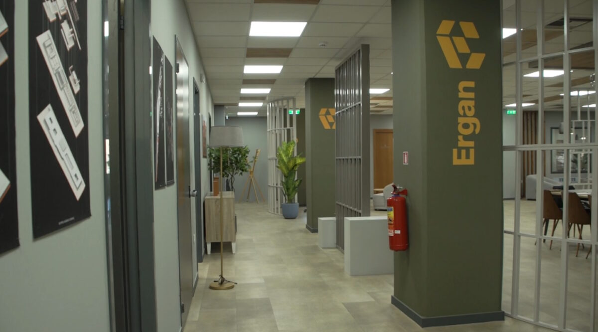 Στιγμιότυπο από τα backstages της σειράς