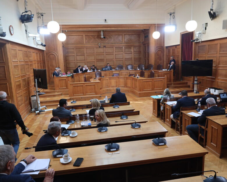 Εξεταστική για ΟΠΕΚΕΠΕ: Αναβολή της εξέτασής της ζήτησε η Βιβή Τυχεροπούλου