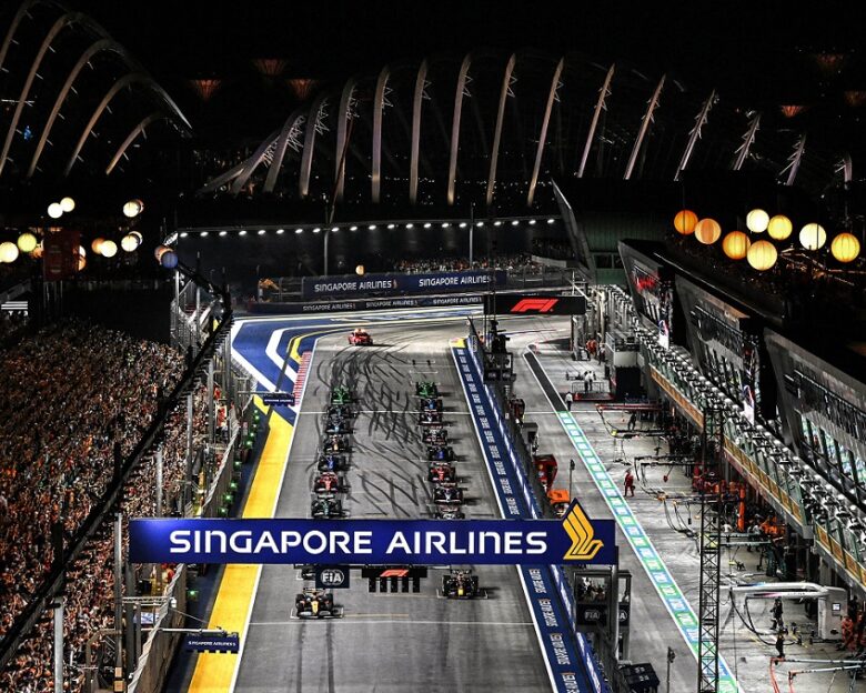 Formula 1: Η McLaren έτοιμη να πανηγυρίσει τίτλο στη Σιγκαπούρη και ο Verstappen θέλει την πρώτη του νίκη εκεί