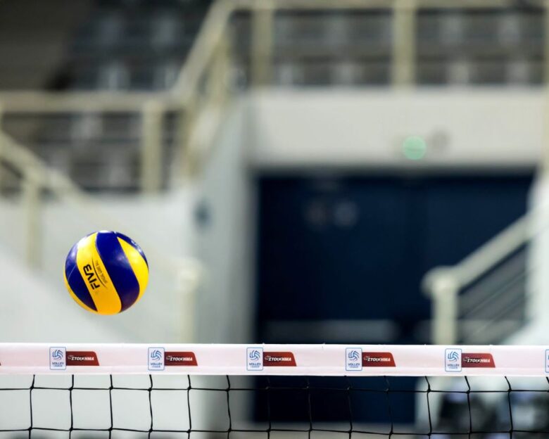 Σοκ στο Λαύριο: Συνελήφθη προπονητής γυναικείας ομάδας βόλεϊ για ασέλγεια σε ανήλικη