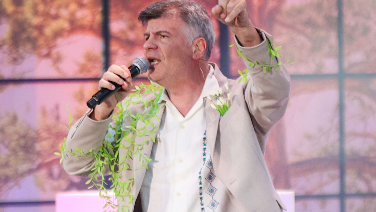 Ο Φοίβος Δεληβοριάς