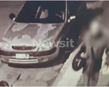 Καρέ από βίντεο με τον φερόμενο εκτελεστή της Φοινικούντας στην Καλλιθέα