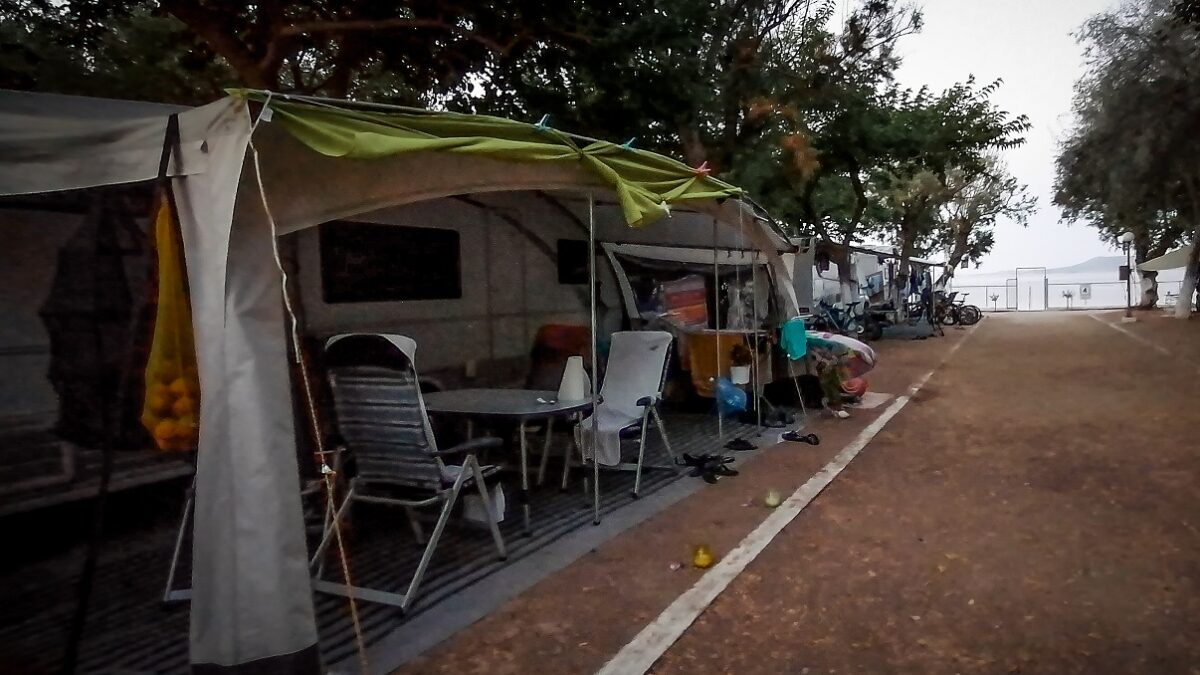 Κάμπινγκ στη Φοινικούντα