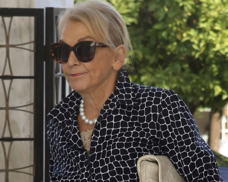 Φωτεινή Πιπιλή: «Η μητέρα μου είχε νευρική ανορεξία και δεν το κατάλαβε ποτέ»