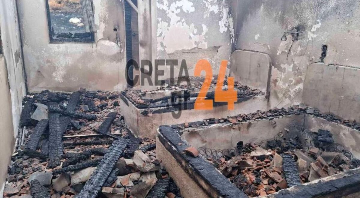 Εικόνες καταστροφής από τη φωτιά