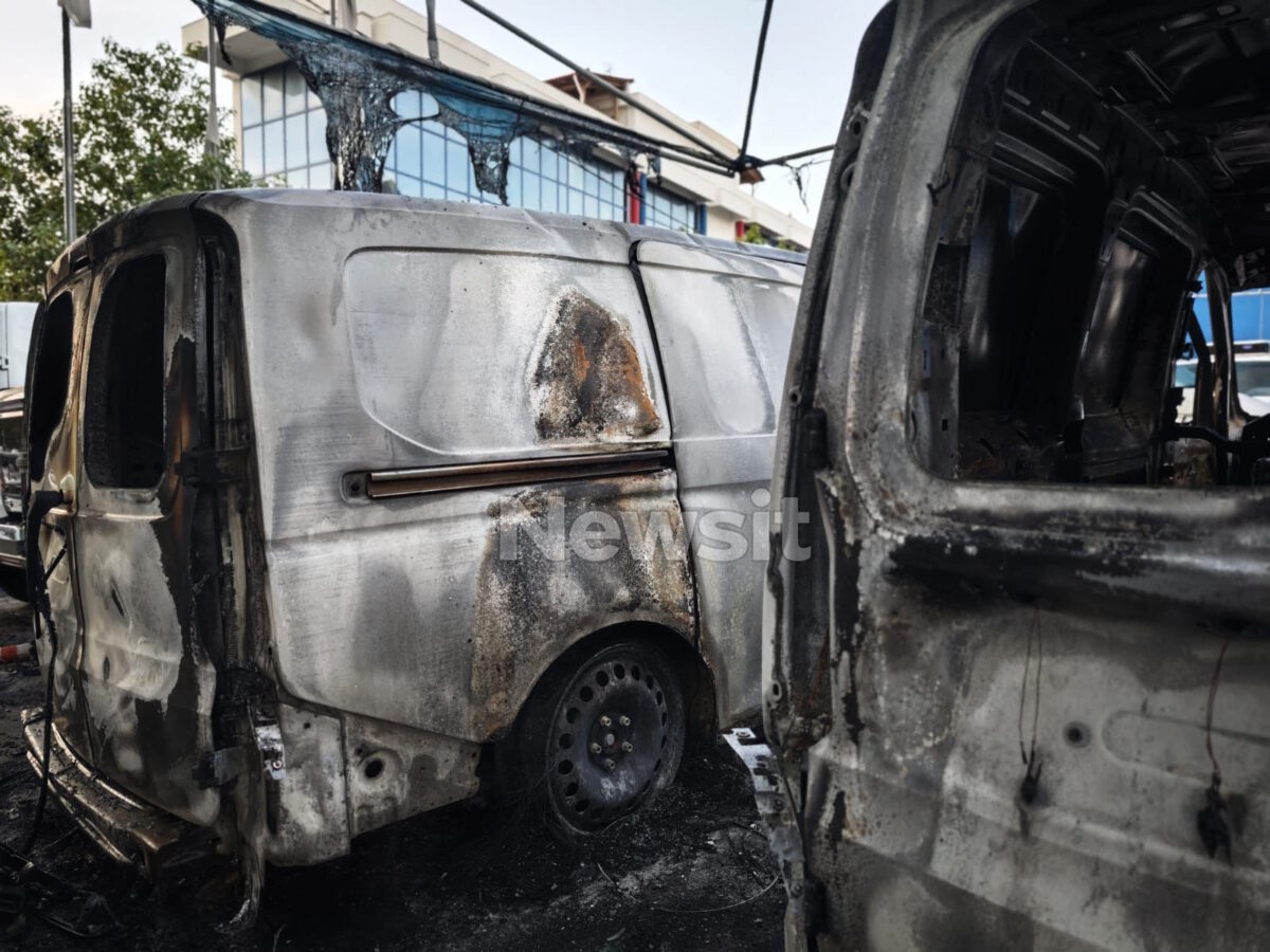 Εμπρησμός σε έκθεση αυτκινήτων στη Νέα Φιλαδέλφεια