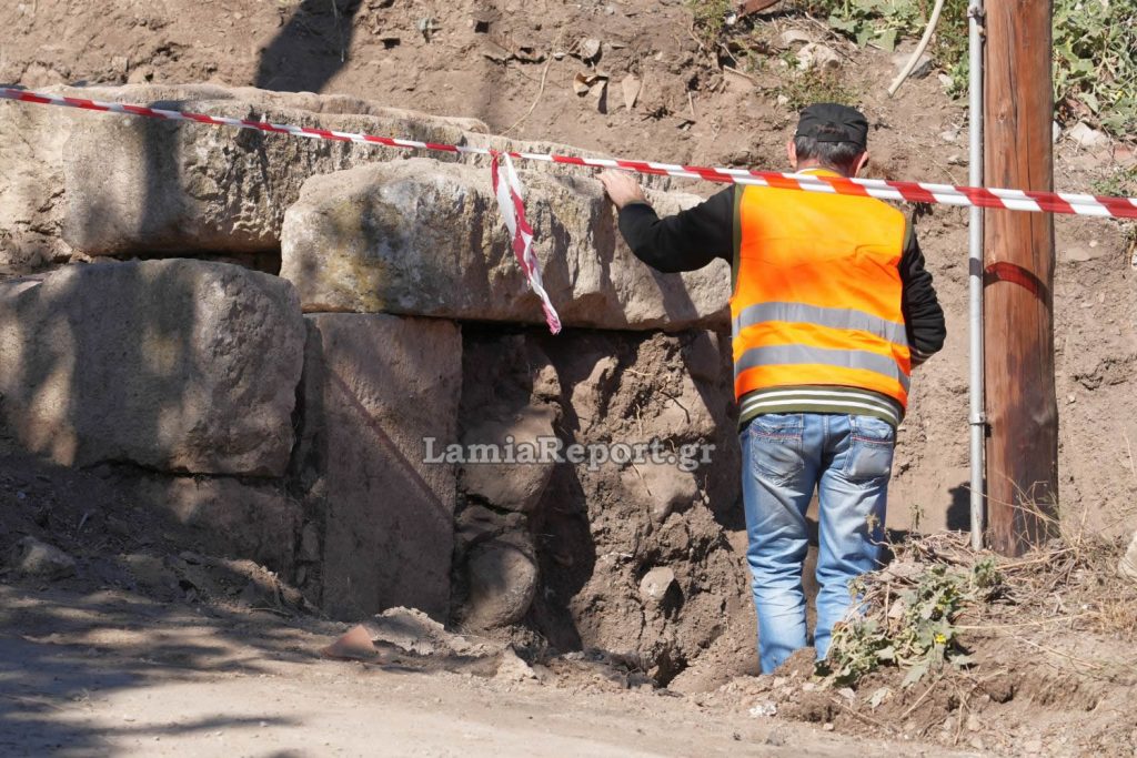 Νέα αρχαιολογικά ευρήματα στον Αχινό αποκάλυψαν τα δημοτικά έργα