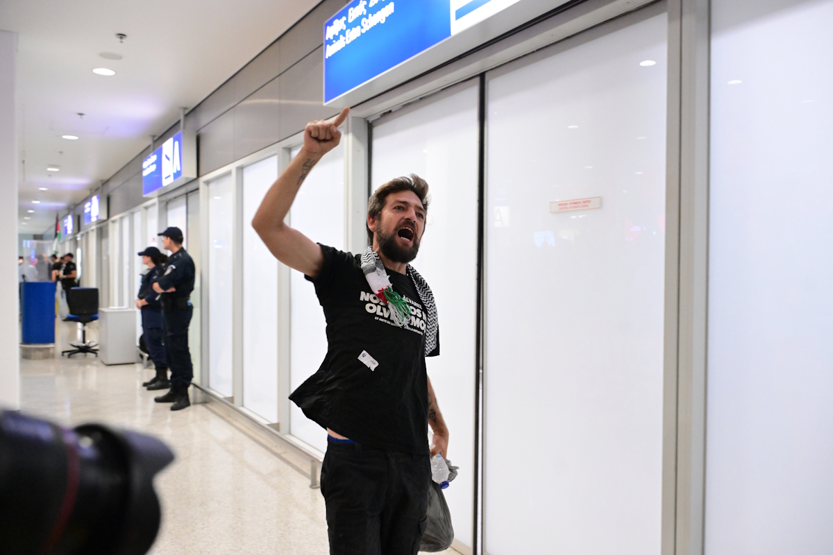 Επαναπατρισμός για τους 27 Έλληνες που συνελήφθησαν από το Ισραήλ στην προσπάθειά τους να φτάσουν στη Γάζα μαζί με τα υπόλοιπα μέλη του στολίσκου Global Sumud Flotilla