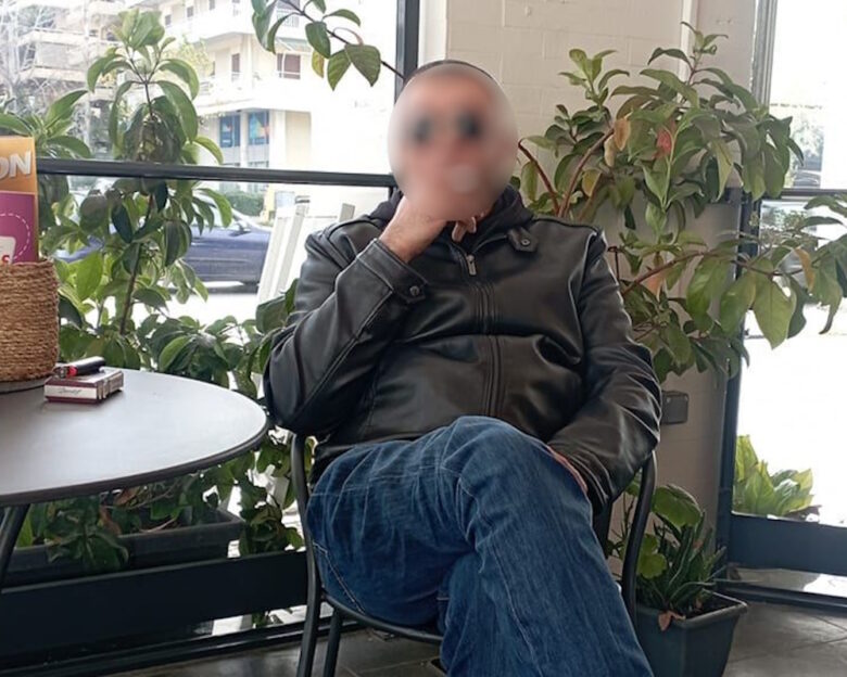 «Ο 43χρονος χτυπούσε την πρώτη γυναίκα και την κόρη του, είναι επικίνδυνος» λέει γείτονας του Γεωργιανού που τραυμάτισε με πιρούνι τη σύζυγό του