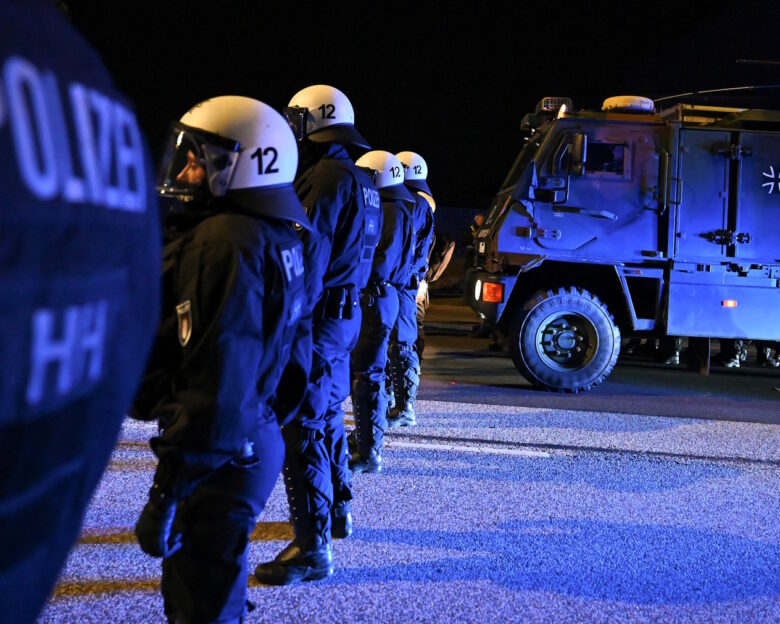 Γερμανία: Συνελήφθησαν τρεις άνδρες για συμμετοχή στη Χαμάς – Σχεδίαζαν δολοφονικές επιθέσεις εναντίων Εβραίων