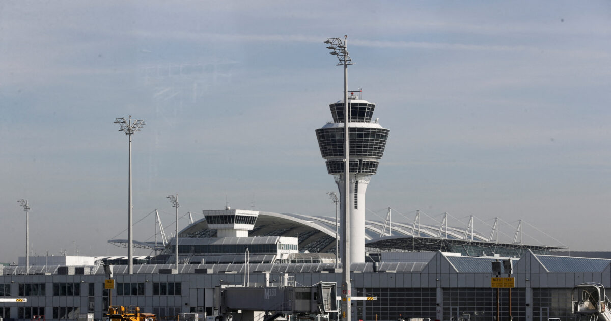 Germany: Closed Munich Airport after Drones appearance