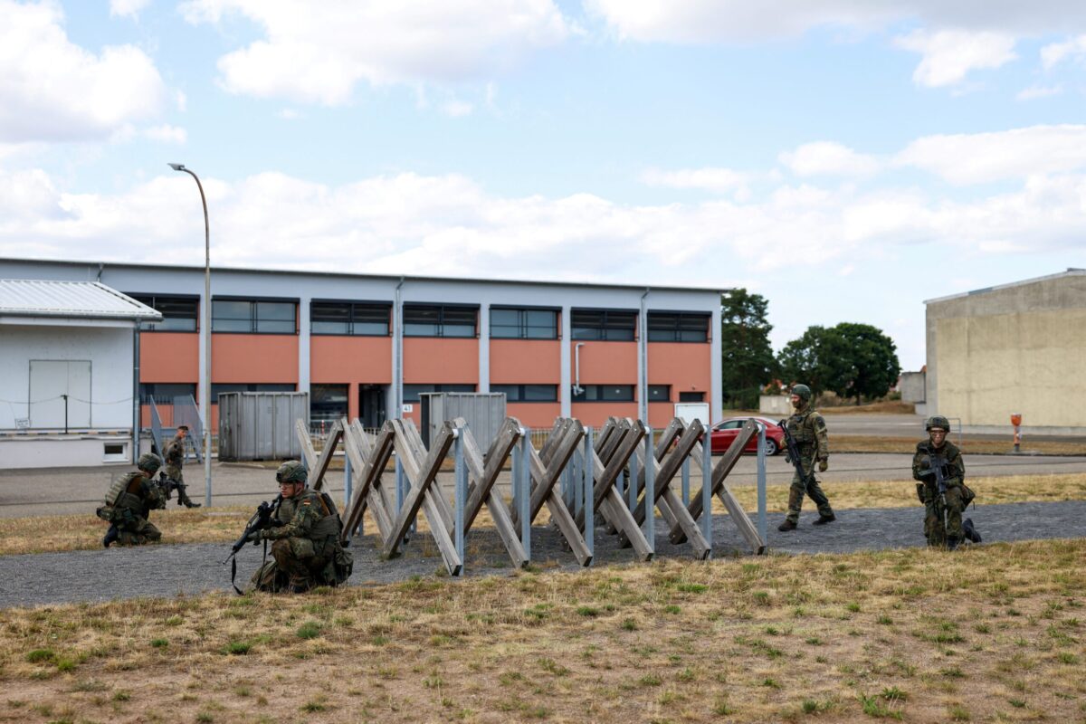 Στρατιώτες σε εκπαίδευση
