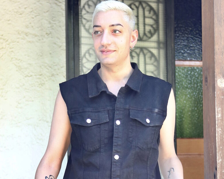 Γιάννης Κατινάκης: «Η ζωή είναι μικρή για να κρυβόμαστε, η πλειοψηφία των ομοφυλόφιλων δεν μπορεί να κάνει το αυτονόητο»