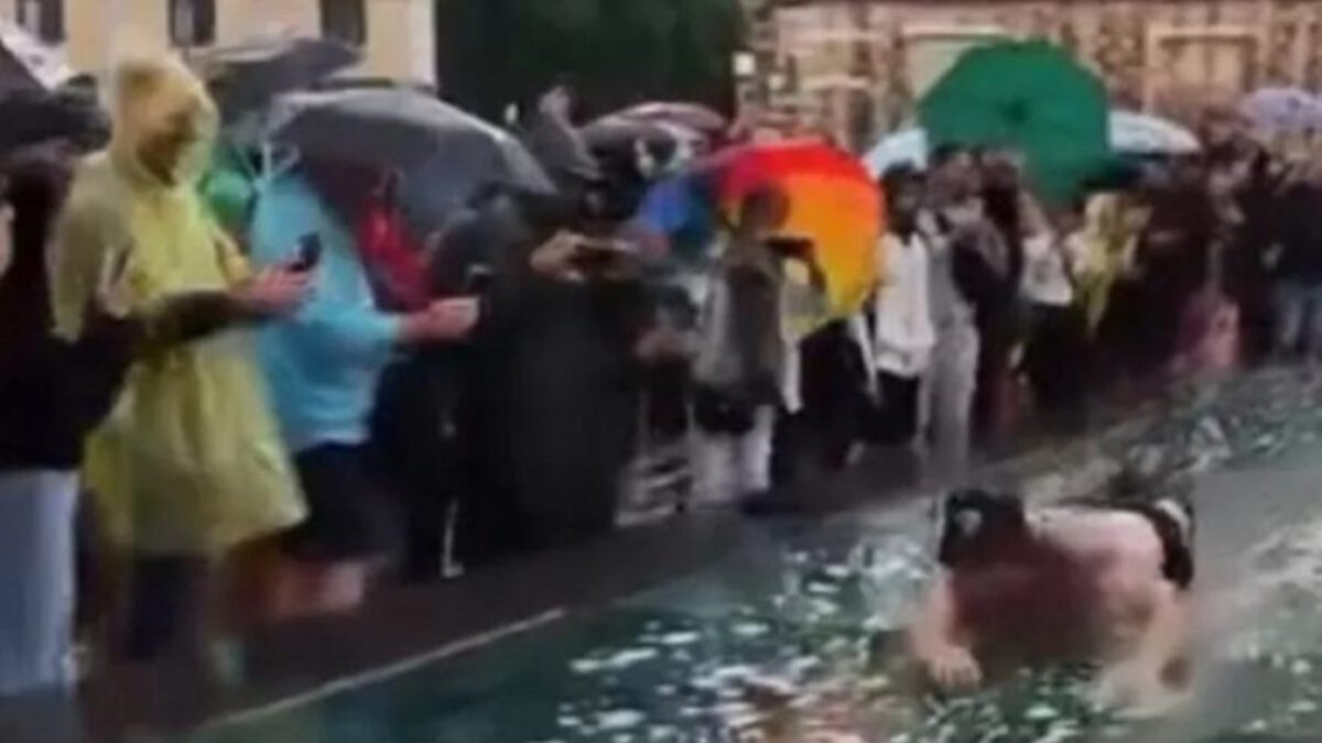 Δεν τους πτόησε η βροχή που έπεσε στην Αθήνα