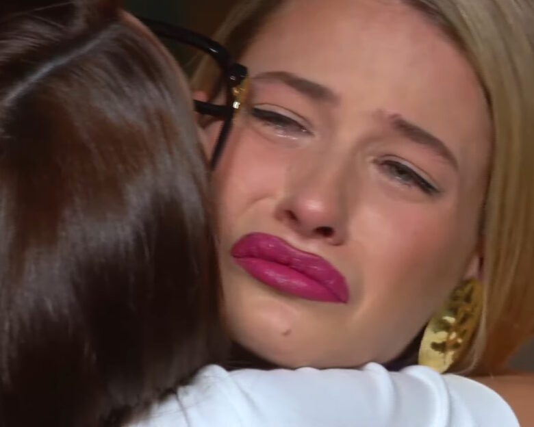 GNTM: Ξέσπασε σε κλάματα η Ελένη Ορκοπούλου μετά την κριτική της Ηλιάνας Παπαγεωργίου – «Μπορεί να αποχωρήσω»