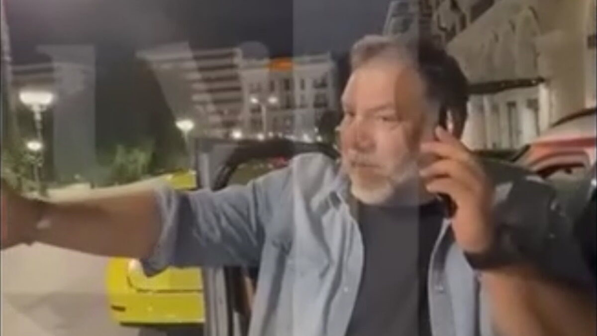 Ο Γρηγόρης Αρναούτογλου