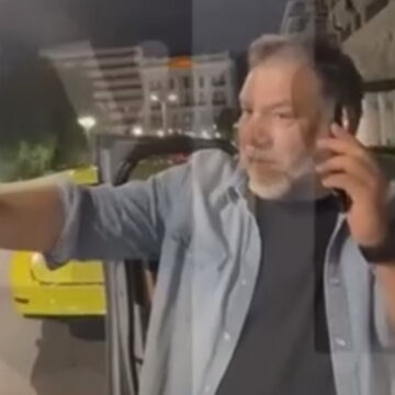 Ο Γρηγόρης Αρναούτογλου