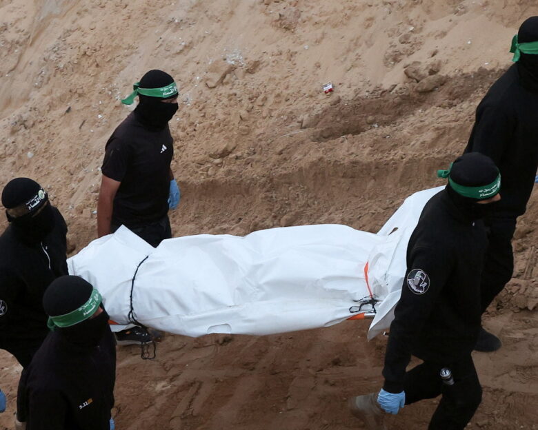 Το Ισραήλ παραλαμβάνει τις σορούς δύο ακόμη ομήρων από τη Χαμάς