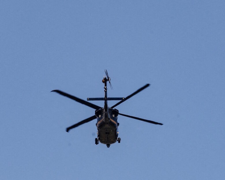 Βρετανία: Ελικόπτερο συνετρίβη σε χωράφι στο Γιορκσάιρ λίγο μετά την απογείωσή του – Βίντεο από το σημείο της πτώσης