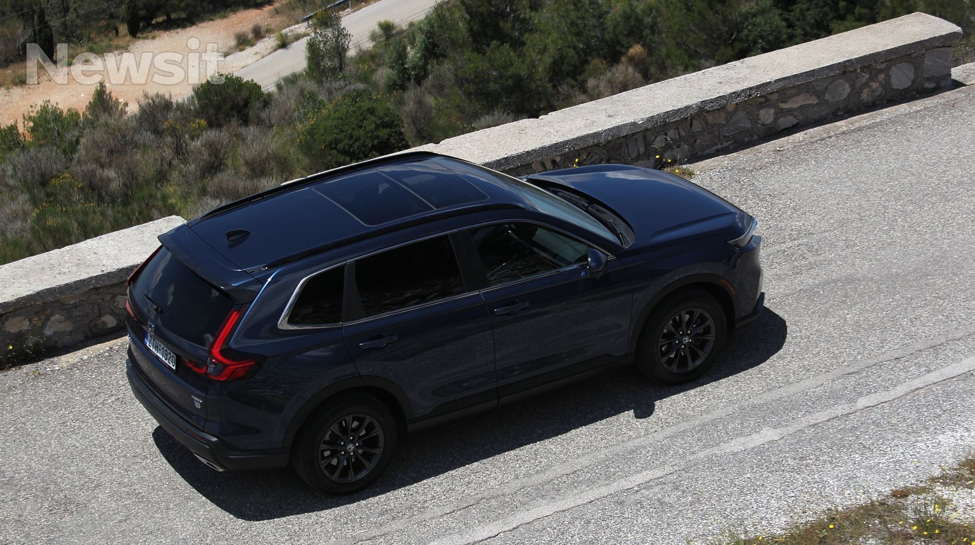 Honda CR-V 2.0 e:HEV AWD – Δοκιμή: Με αυτονομία έως 960 χλμ. και το κεφάλι μας ήσυχο!
