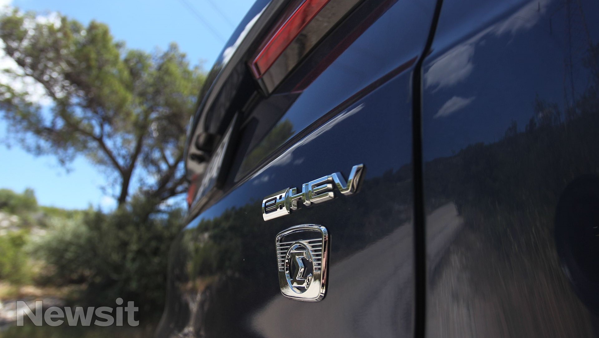 Honda CR-V 2.0 e:HEV AWD – Δοκιμή: Με αυτονομία έως 960 χλμ. και το κεφάλι μας ήσυχο!
