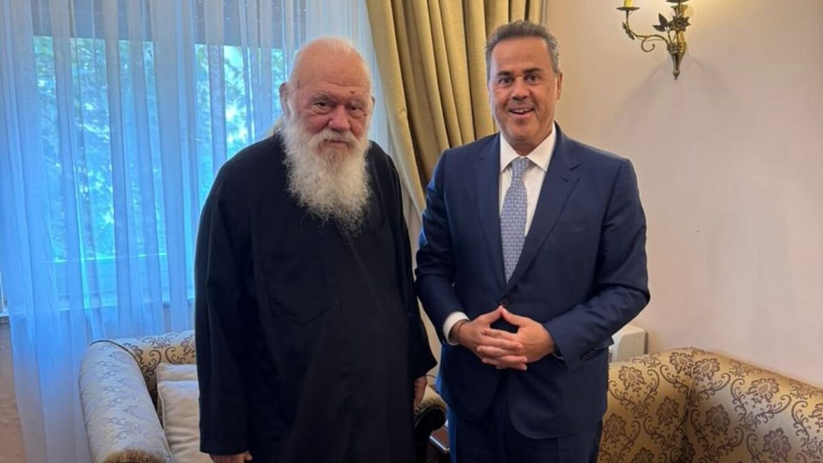 Αρχιεπίσκοπος Ιερώνυμος και Σταύρος Παπασταύρου